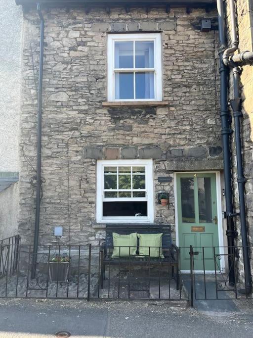 Wee Toad Hole Heart Of Kendal - Cottage Sleeps 4-6 - Dogs Welcome Dış mekan fotoğraf